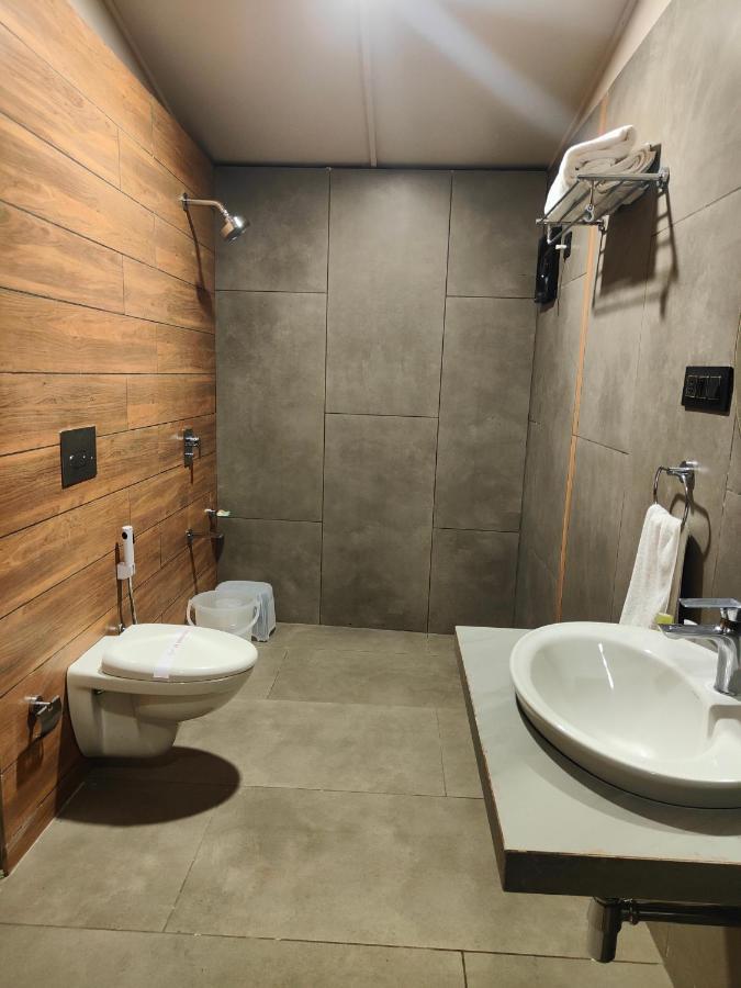 Nirvana Resort And Restaurant Garudeshwar Экстерьер фото