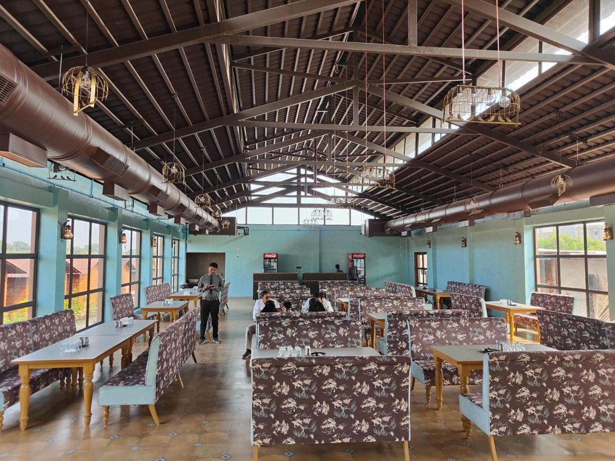 Nirvana Resort And Restaurant Garudeshwar Экстерьер фото